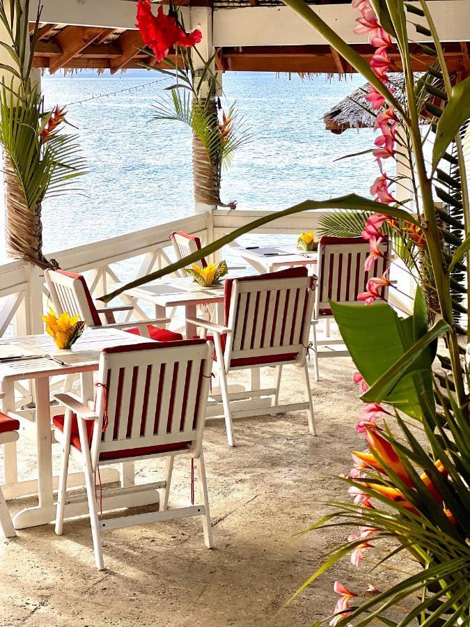 Coco Beach Resort Port Vila Exterior photo
