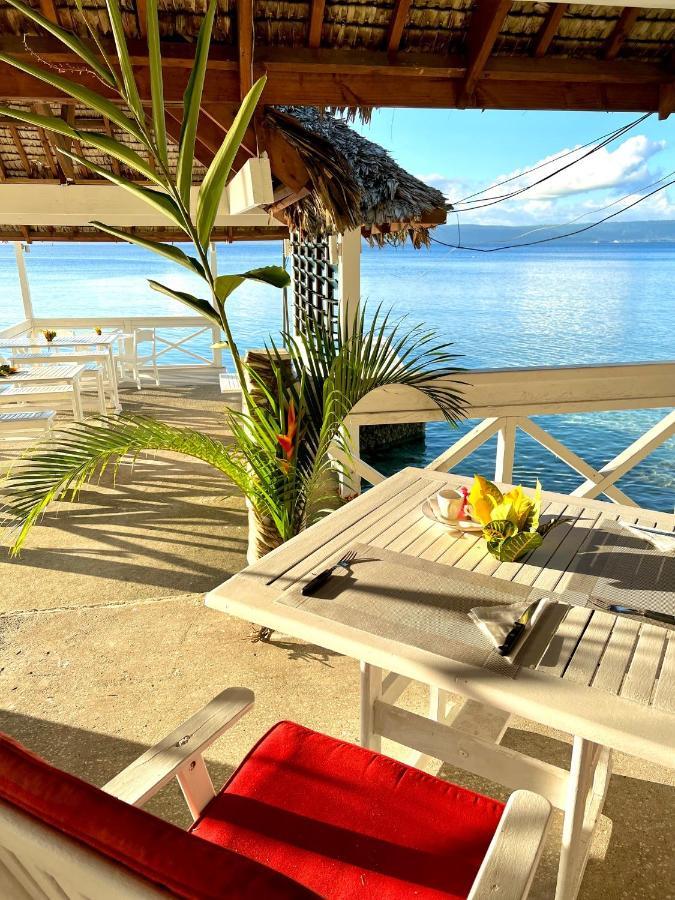 Coco Beach Resort Port Vila Exterior photo