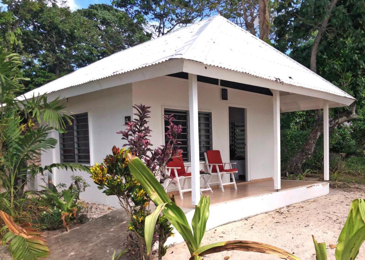Coco Beach Resort Port Vila Exterior photo