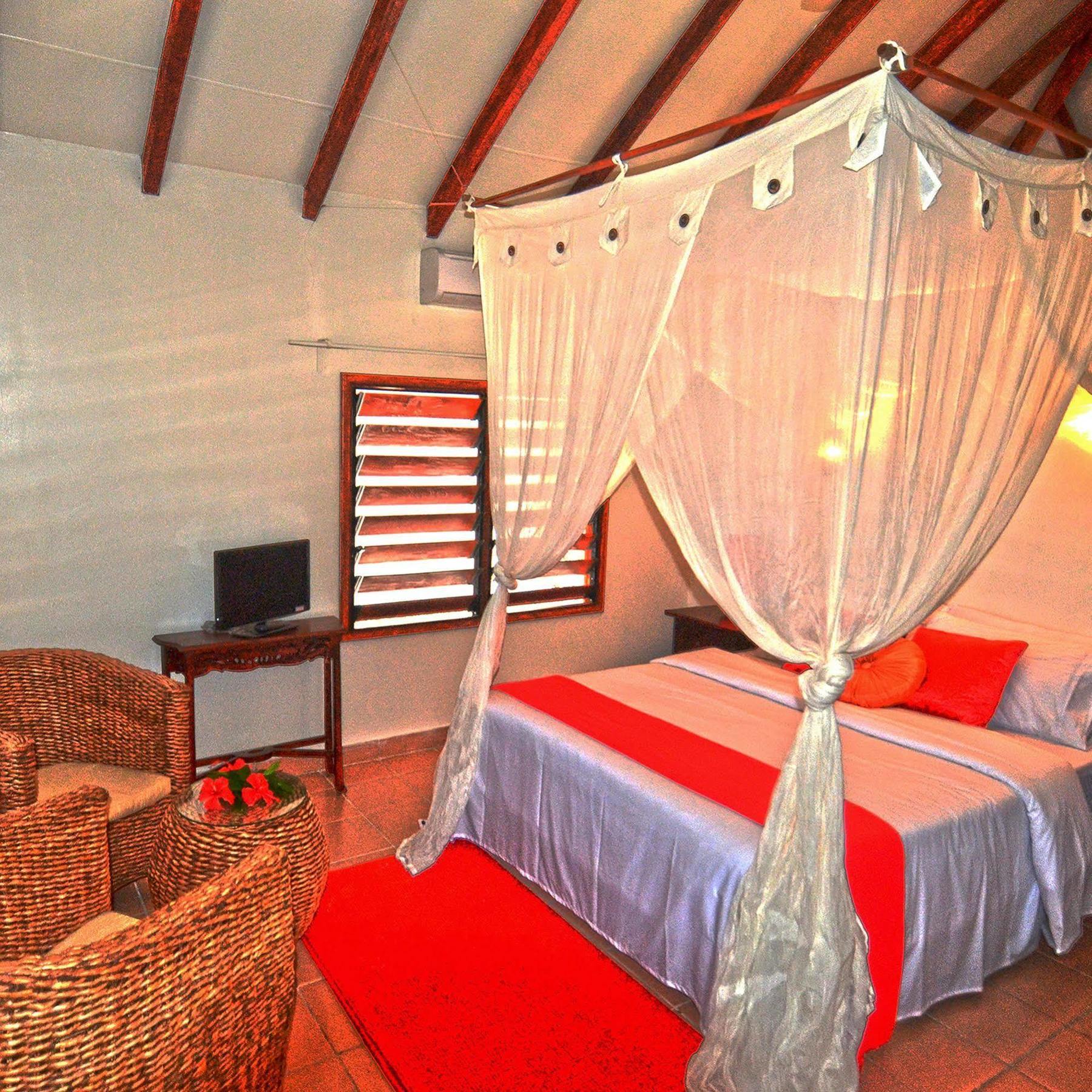 Coco Beach Resort Port Vila Exterior photo