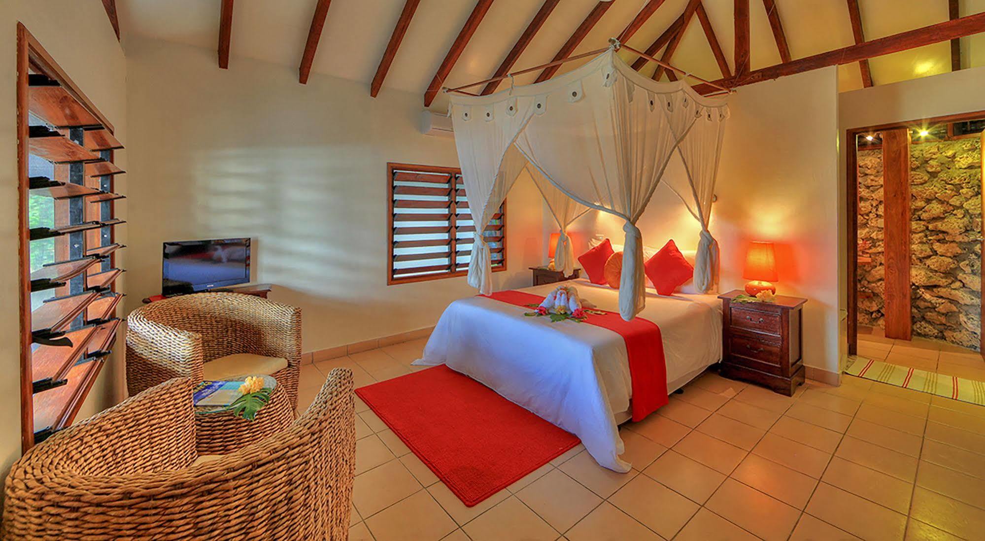 Coco Beach Resort Port Vila Exterior photo